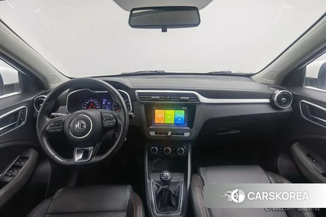 MG MG ZS 2018 Белый из Китая