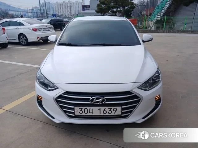 Hyundai Avante AD 2018 Белый из Кореи