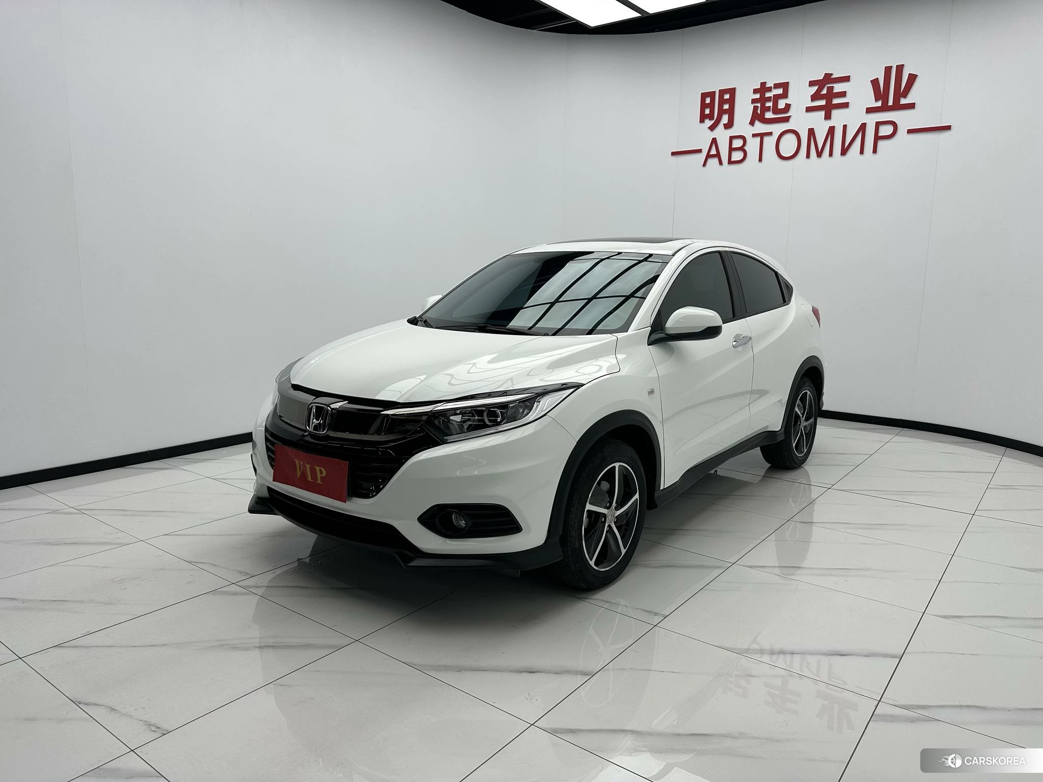 Honda Vezel 2020 Белый из Китая
