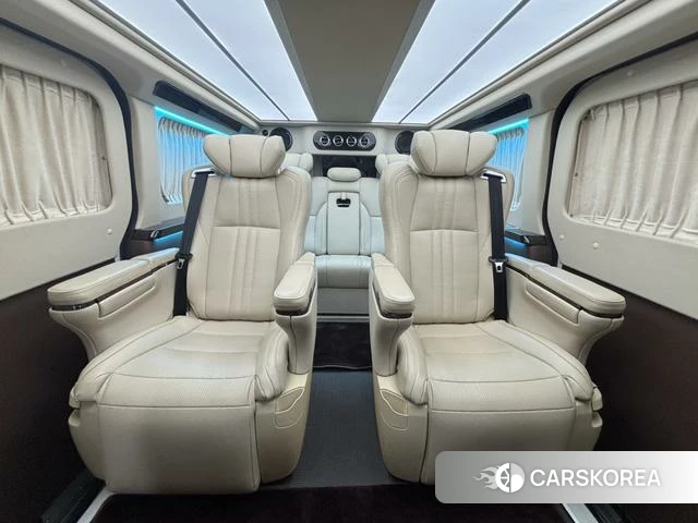 Toyota Hiace 2023 Белый из Китая