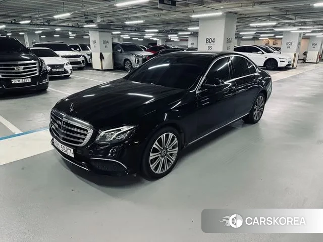 Mercedes-Benz E-Class W213 2019 Черный из Кореи