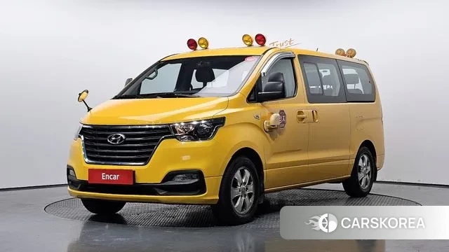 Hyundai The New Grand Starex 2019 Желтый из Кореи