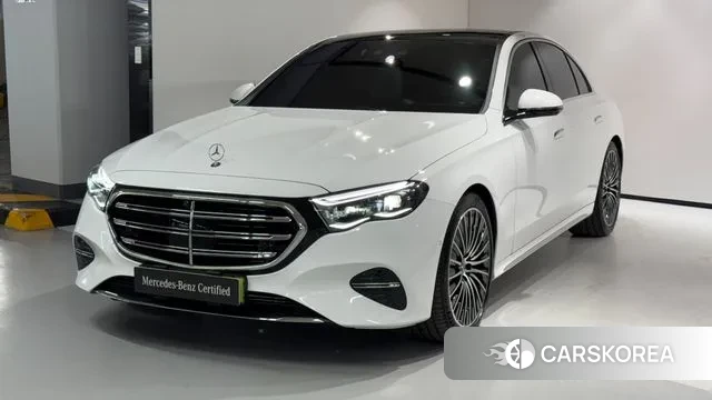 Mercedes-Benz E-Class W214 2025 Белый из Кореи