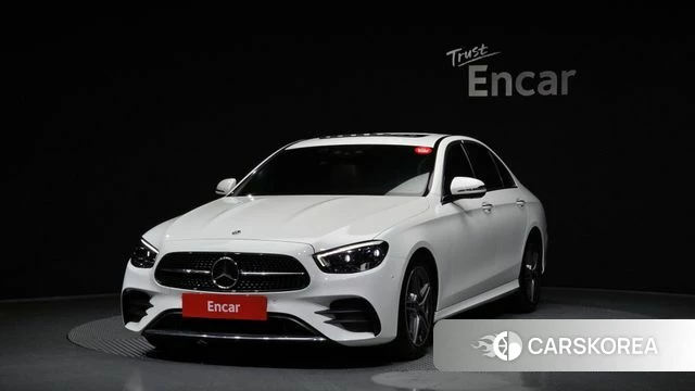 Mercedes-Benz E-Class W213 2022 Белый из Кореи