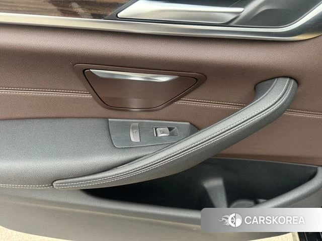BMW 5 series 2021 Черный из Китая