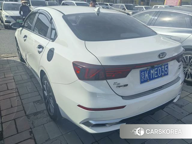 Kia K3 2021 Белый из Китая