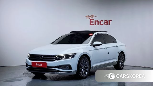 Volkswagen Passat GT (B8) 2022 Белый из Кореи