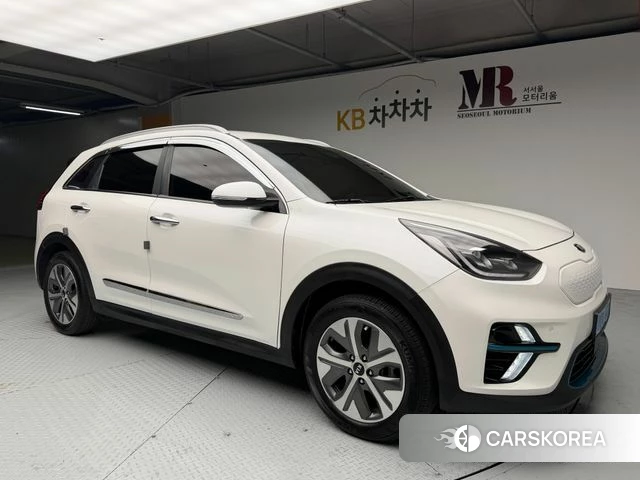 Kia Niro EV 2018 Белый из Кореи