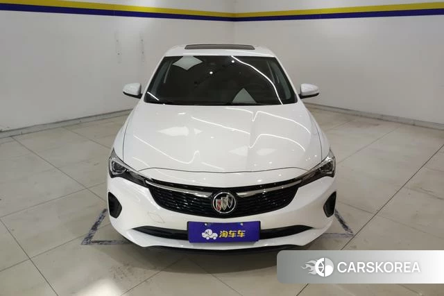 Buick Weilang 2022 Белый из Китая