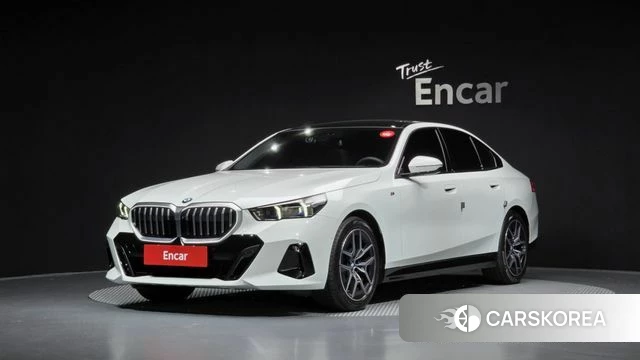 BMW 5 Series (G60) 2025 Белый из Кореи