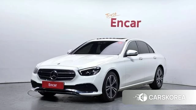 Mercedes-Benz E-Class W213 2020 Белый из Кореи