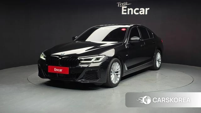 BMW 5 Series (G30) 2018 Черный из Кореи