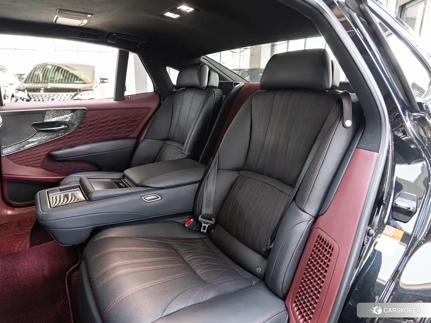 Lexus LS 2023 Черный из Китая