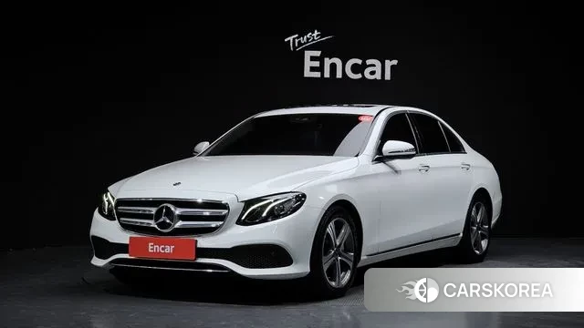Mercedes-Benz E-Class W213 2019 Белый из Кореи