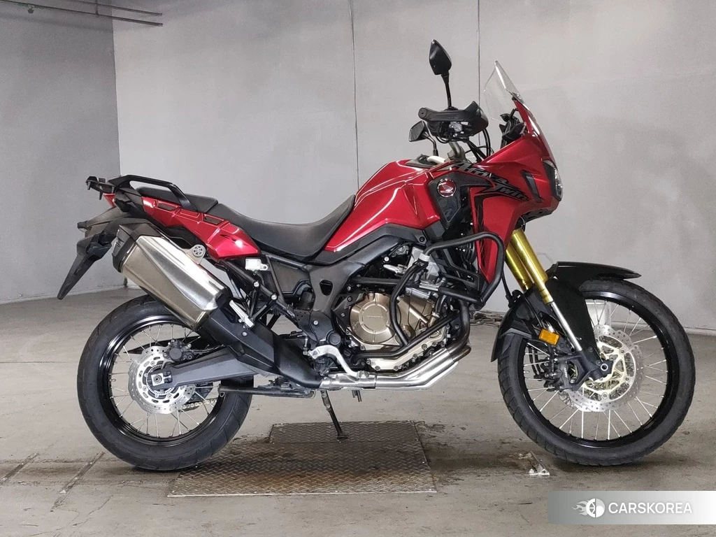 Проданный Honda CRF1000L AFRICA TWIN 2017 из Японии