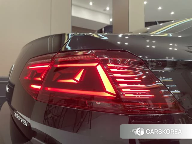 Volkswagen Magotan 2023 Черный из Китая