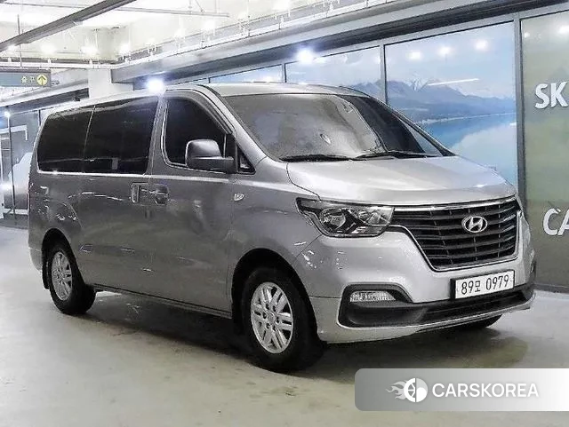 Hyundai The New Grand Starex 2018 Серебряный из Кореи