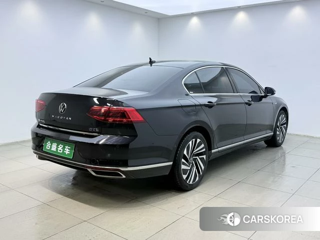 Volkswagen Magotan PHEV 2022 Черный из Китая