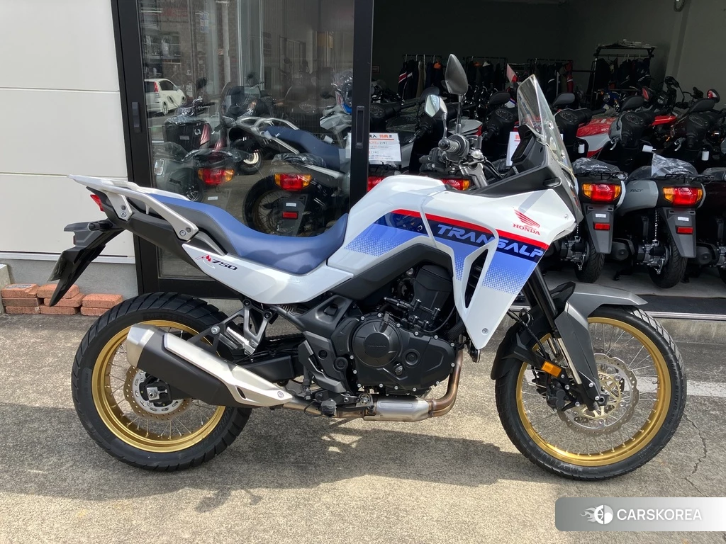 Проданный Honda TRANSALP XL750 2023 из Японии