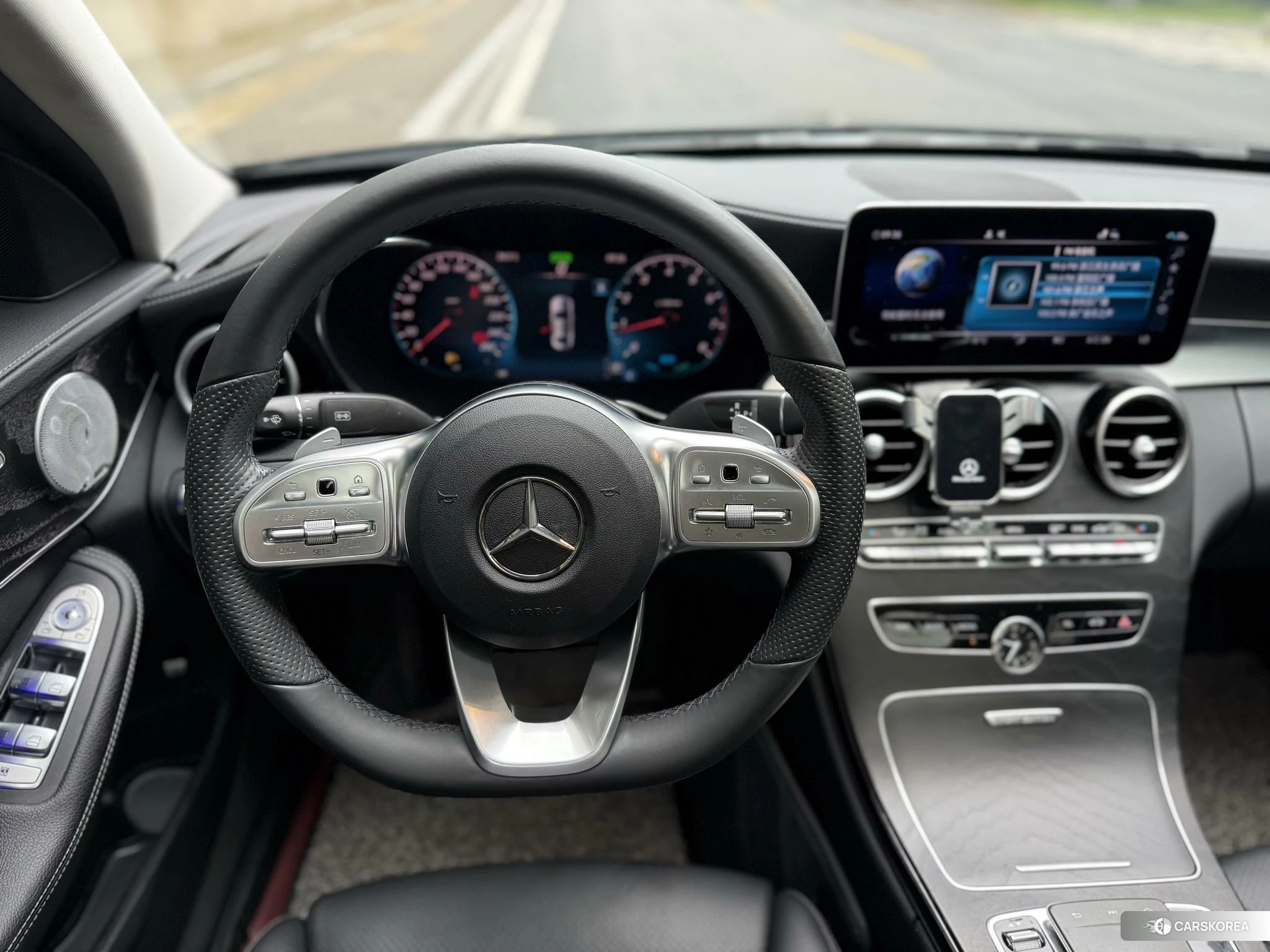 Mercedes-Benz Class C 2020 Зеленый из Китая