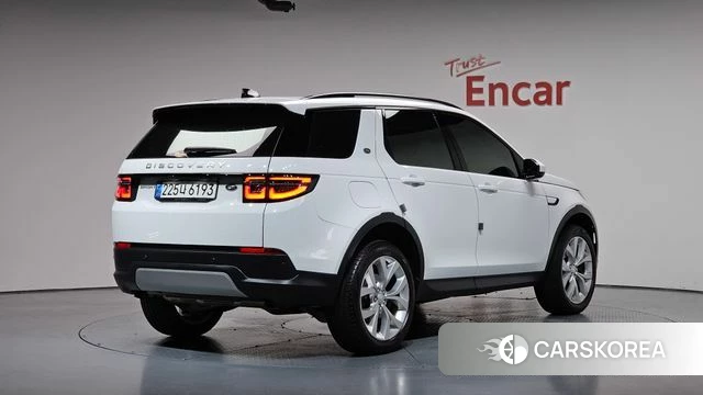 Land Rover Discovery Sports 2nd Generation 2023 Белый из Кореи
