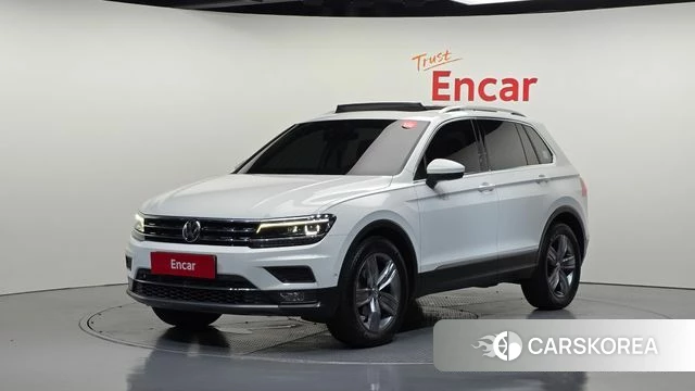 Volkswagen Tiguan second Generation 2018 Белый из Кореи