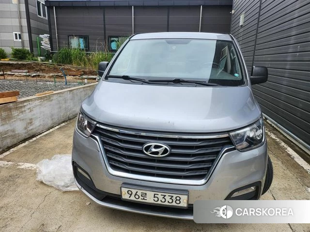 Hyundai The New Grand Starex 2018 Серебристо-серый из Кореи