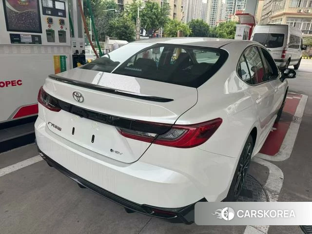 Toyota Camry 2026 Белый из Китая
