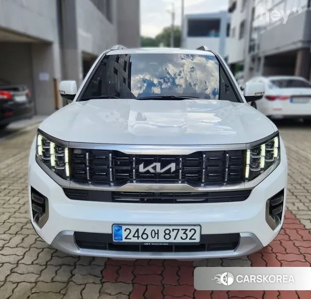 Kia Mohave Master 2023 Белый из Кореи
