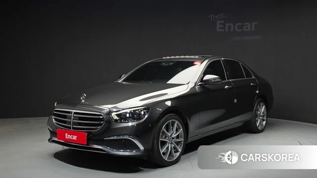 Mercedes-Benz E-Class W213 2022 Серый из Кореи