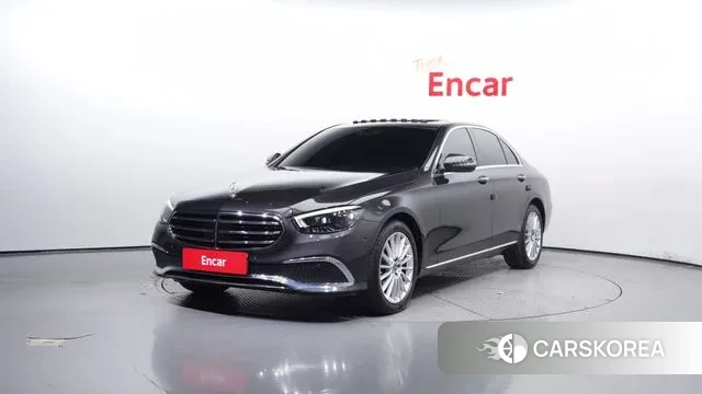 Mercedes-Benz E-Class W213 2021 Серый из Кореи