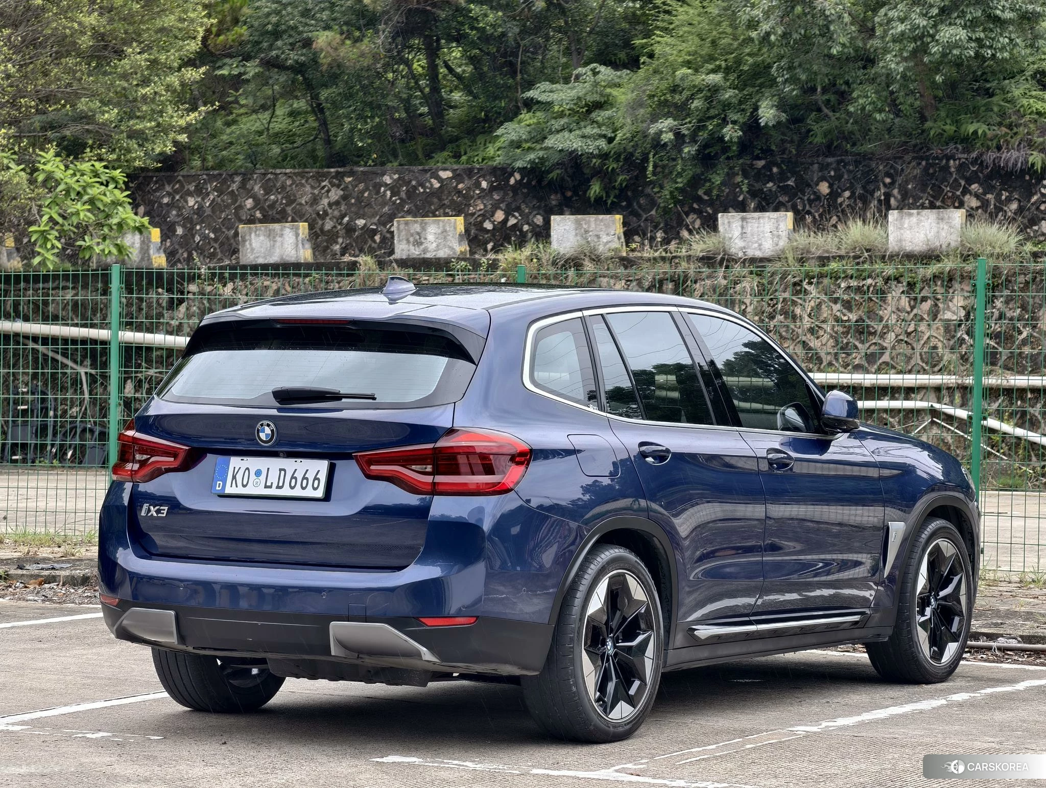 BMW iX3 2021 Синий из Китая