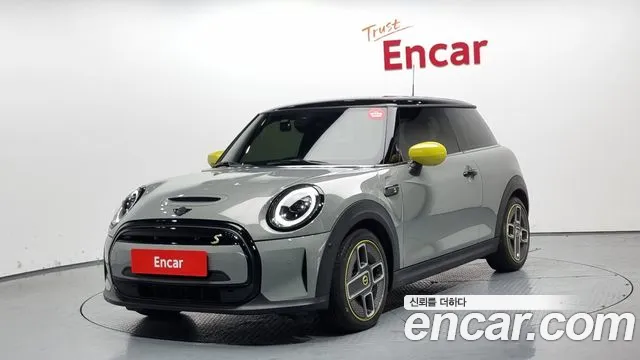 Mini Cooper Electric 2022 Серебристо-серый из Кореи