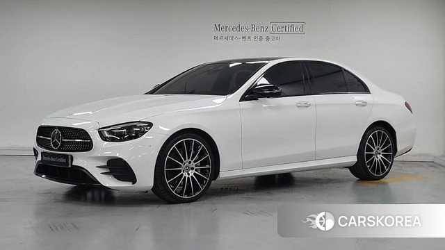 Mercedes-Benz E-Class W213 2023 Белый из Кореи