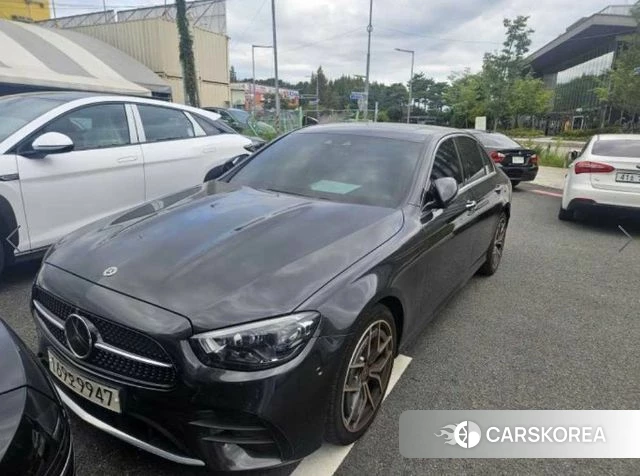 Mercedes-Benz E-Class W213 2022 Серый из Кореи