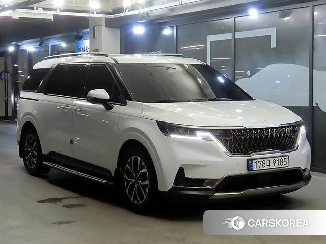 Kia Carnival 4th generation 2023 Белый из Кореи