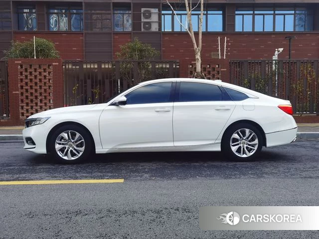 Honda Accord 2021 Белый из Китая