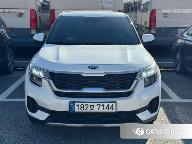 Kia Seltos 2021 Белый из Кореи