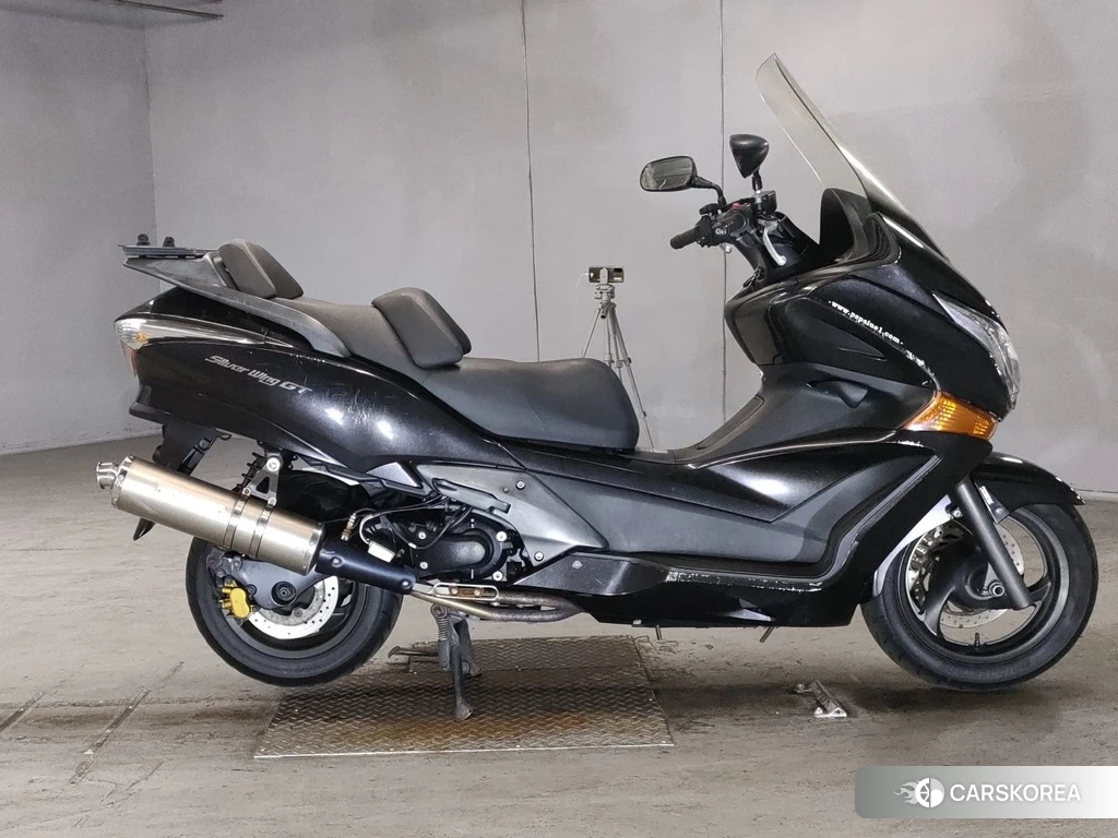 Проданный Honda SILVER WING 400 GT 2011 из Японии