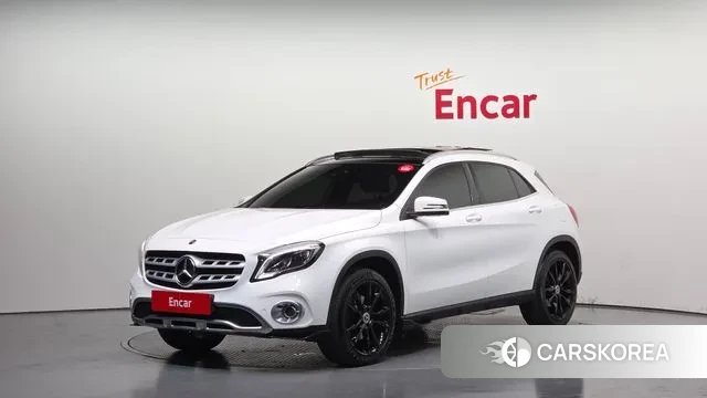 Mercedes-Benz GLA-Class X156 2018 Белый из Кореи