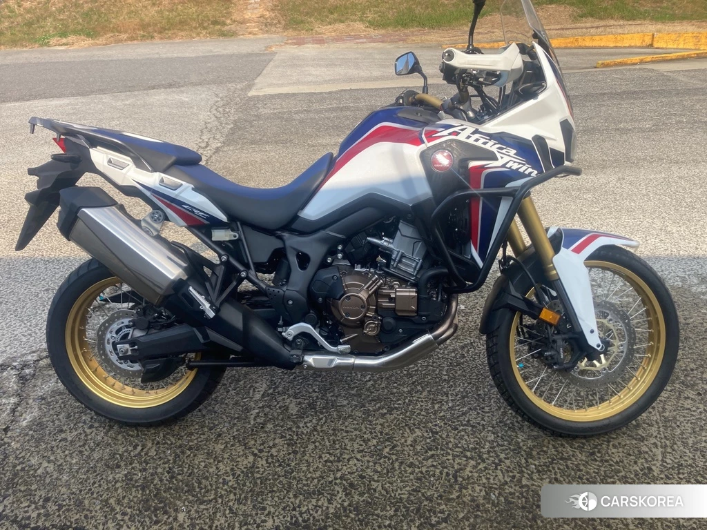 Проданный Honda CRF1000L AFRICA TWIN 2018 из Японии