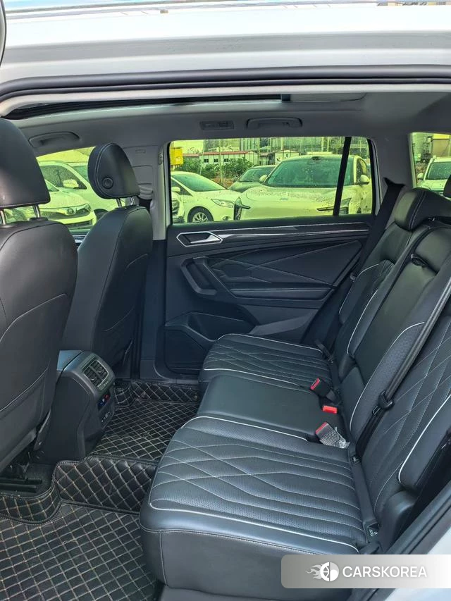 Volkswagen Tiguan L 2023 Белый из Китая