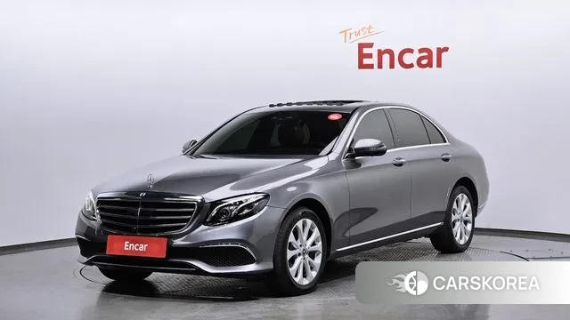 Mercedes-Benz E-Class W213 2020 Серый из Кореи