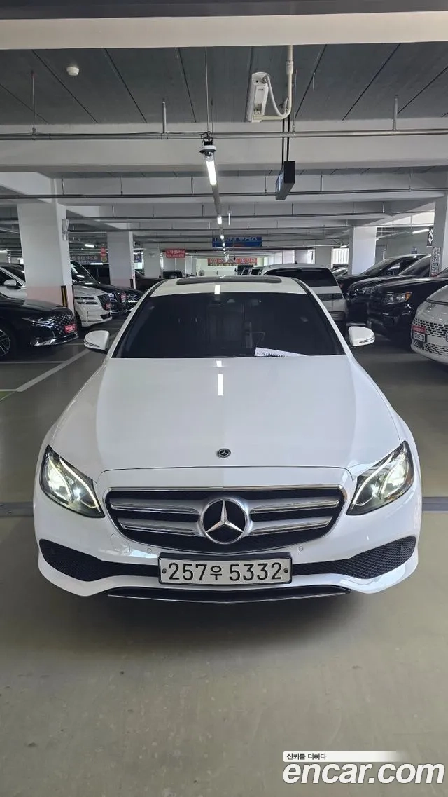 Mercedes-Benz E-Class W213 2019 Белый из Кореи