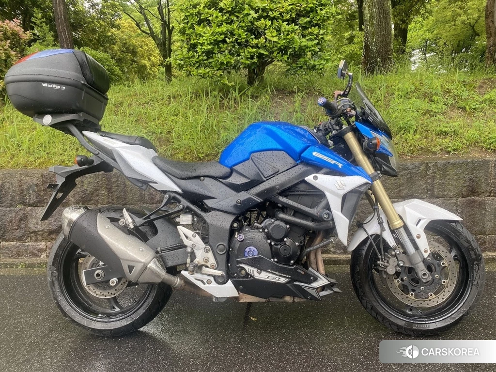 Проданный Suzuki GSR750 2014 из Японии