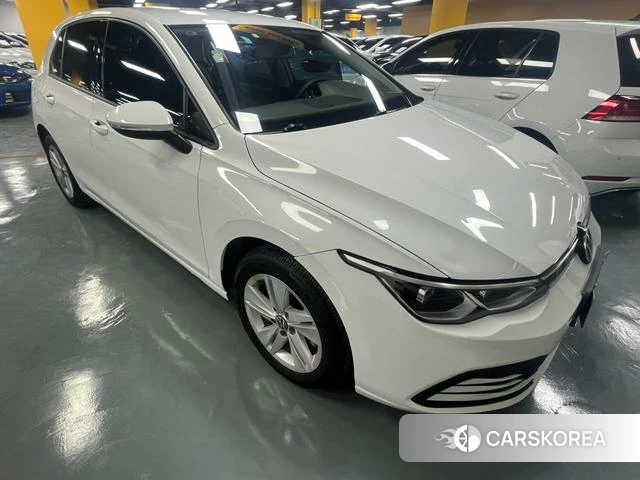 Volkswagen Golf 2022 Белый из Китая