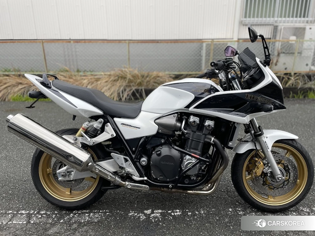 Проданный Honda CB1300SF BOLDOR ABS 2010 из Японии