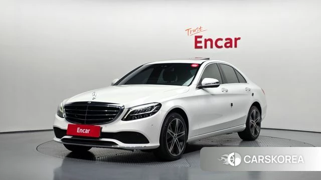Mercedes-Benz C-Class W205 2019 Белый из Кореи