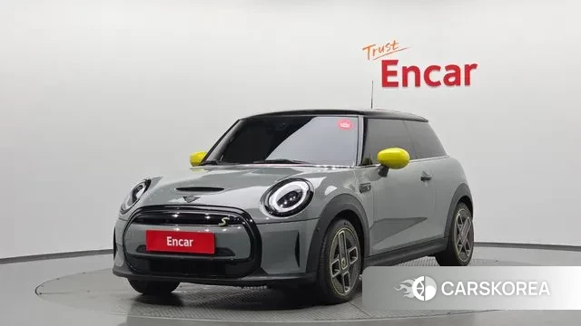 Mini Cooper Electric 2022 Серебристо-серый из Кореи