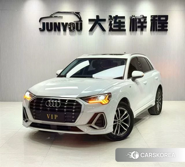 Audi Q3 2022 Белый из Китая